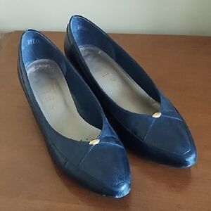 Shelby Kitten Heel PumpsWomen's Size 9 Kid Leather Church Office Party Navy Blue